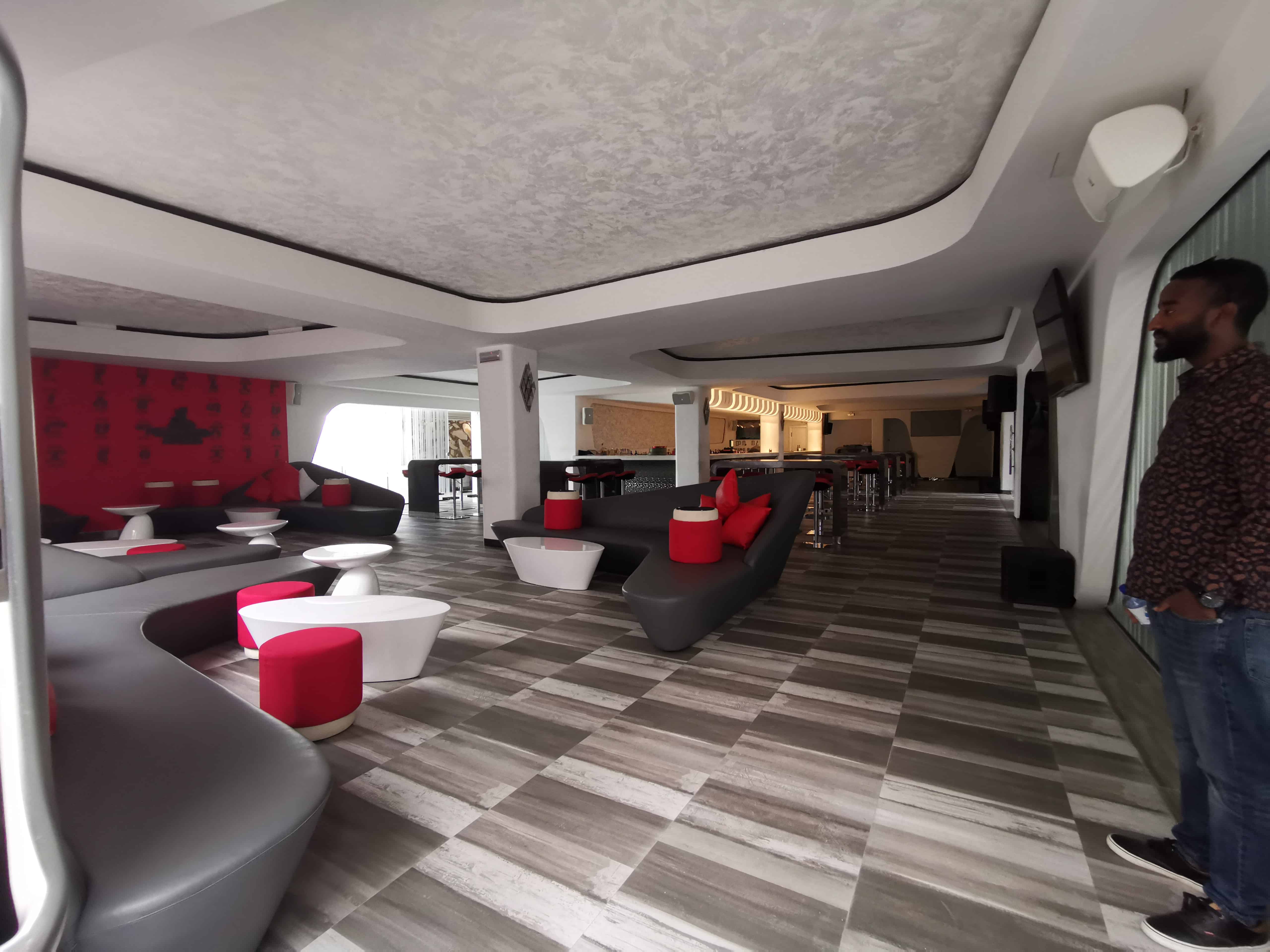 Finished Restaurant Lounge Seating