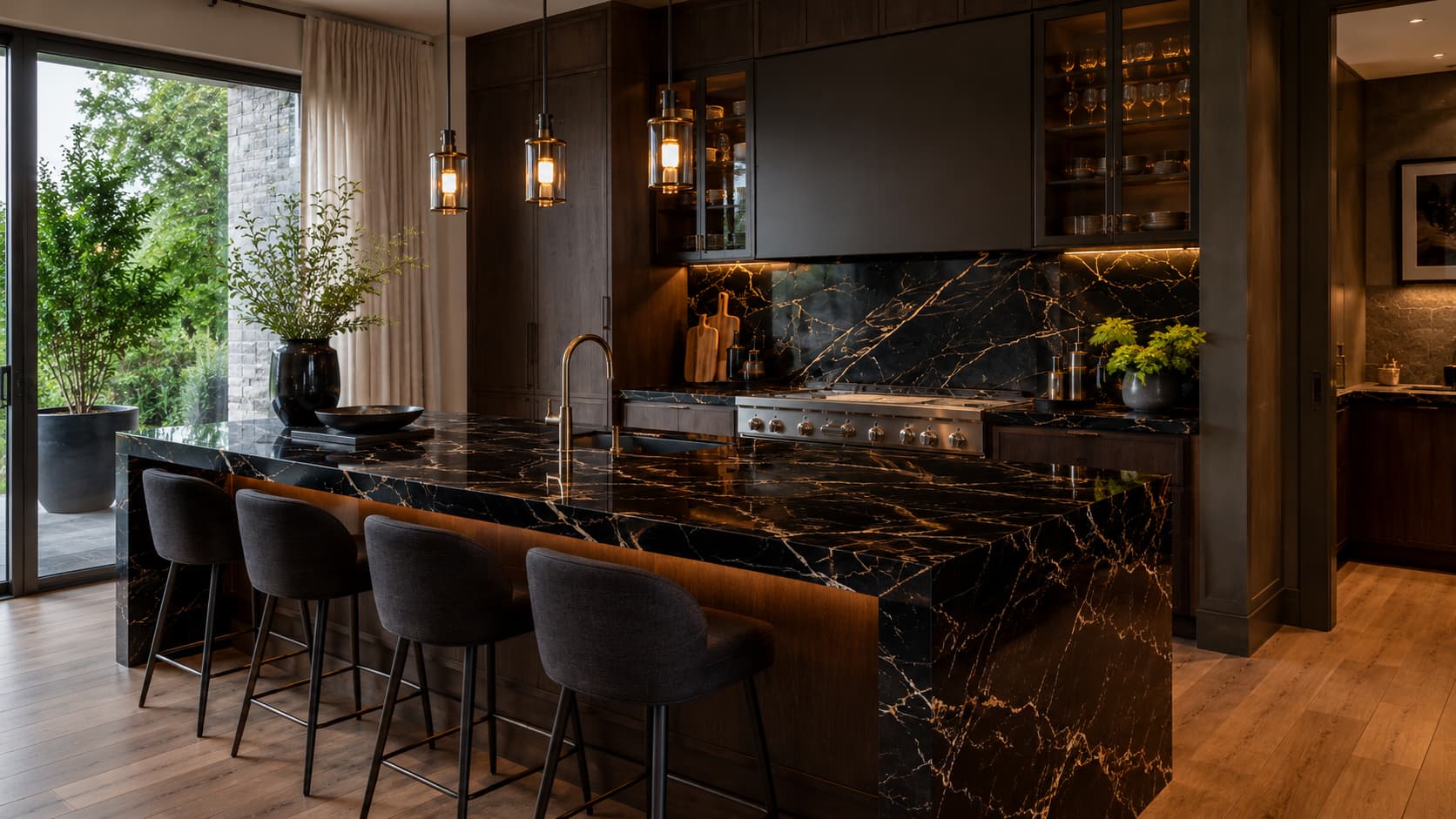 Black Marble Countertops — Vein and Edge Detail