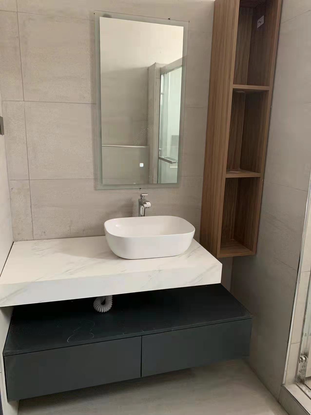 Vessel Basin with Wood-Grain Storage